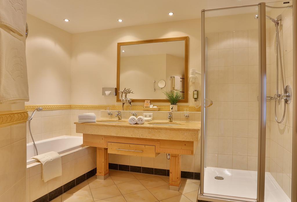 Hotel Dreisonnen Serfaus Phòng bức ảnh